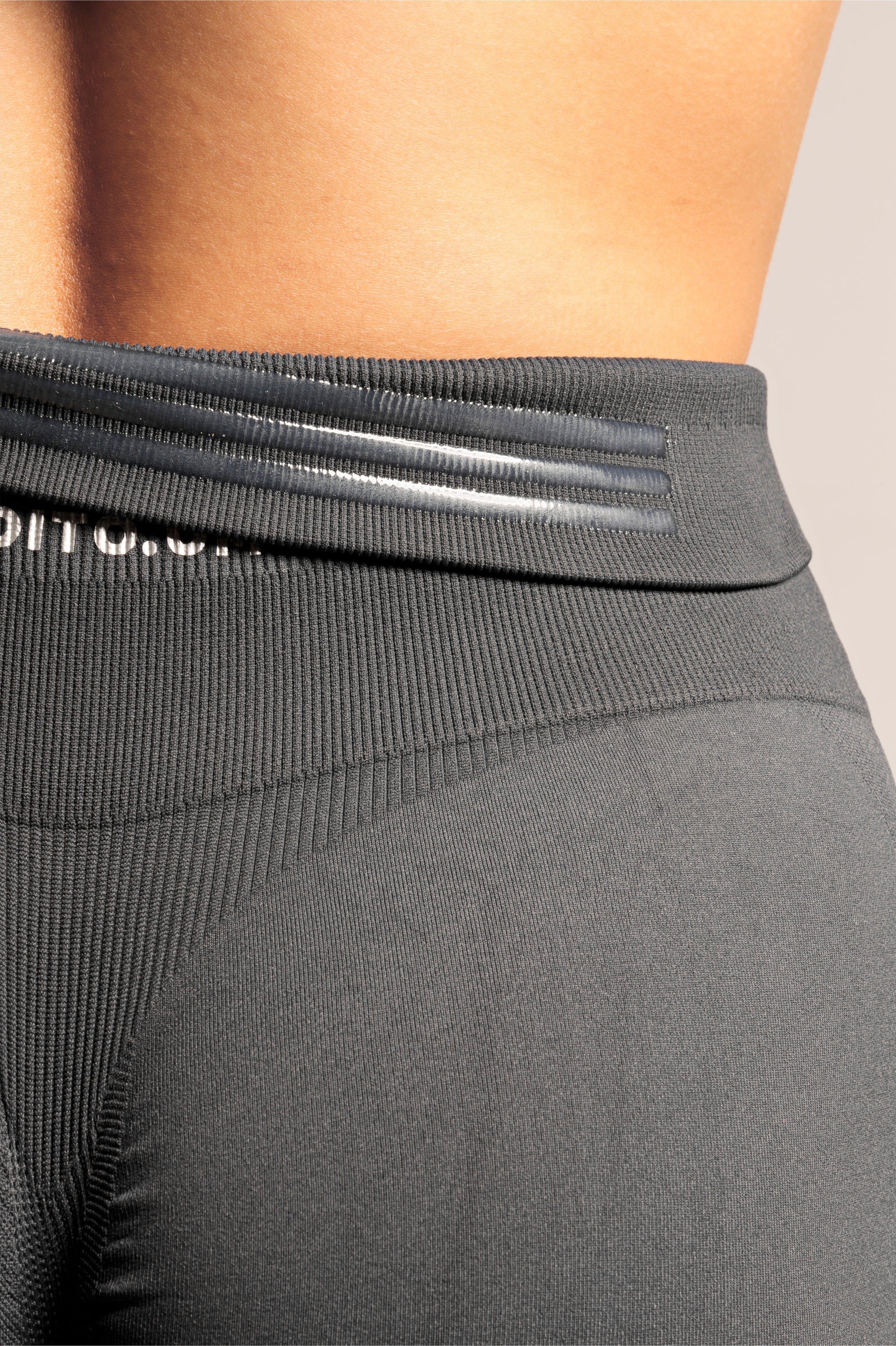 Leggings push-up negros mate de ajuste perfecto