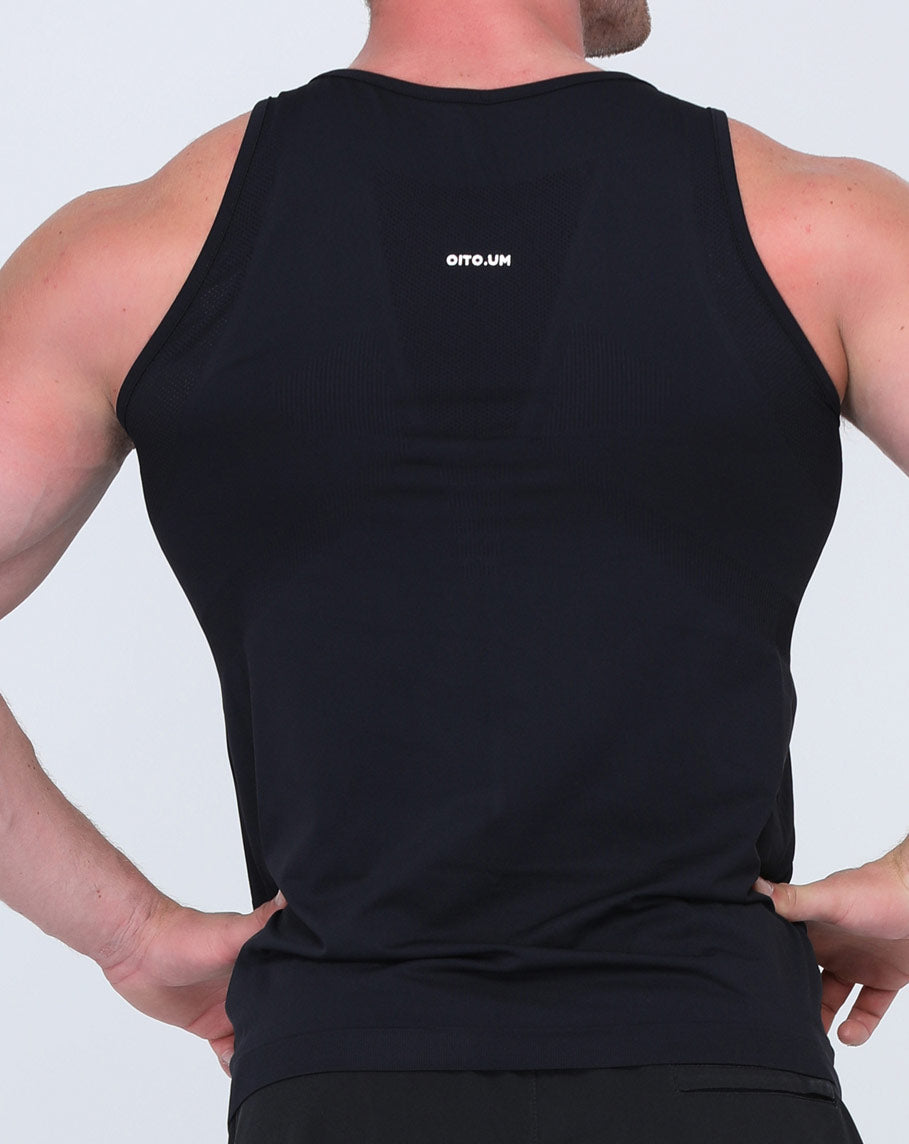 Camiseta sin mangas negra Marathon