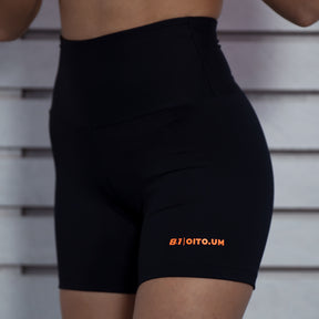 Pantalones cortos latinos negros