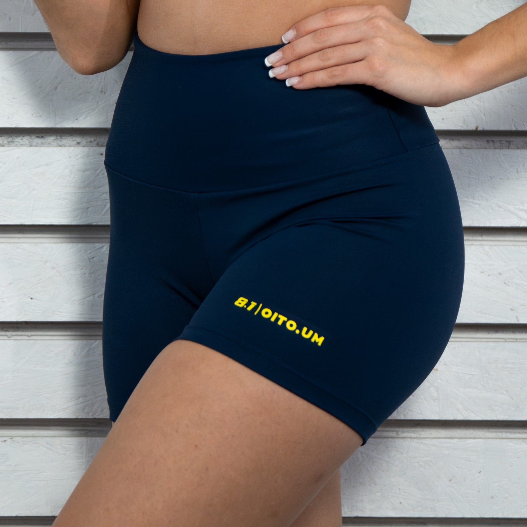 Pantalones cortos latinos azul oscuro