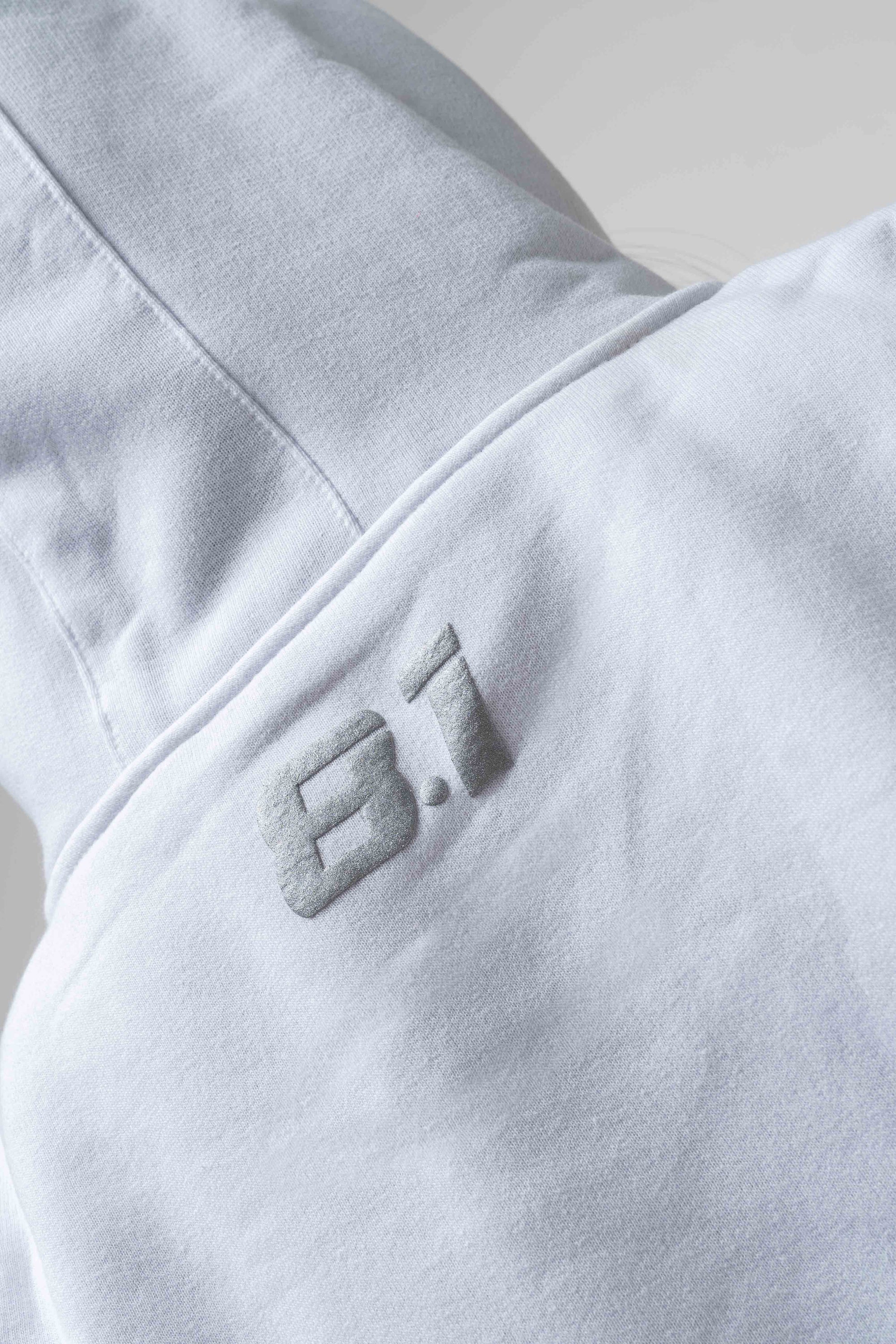 Sudadera blanca acogedora de Pyxis