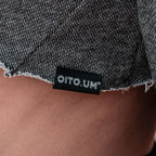 Crop Primavera Negro